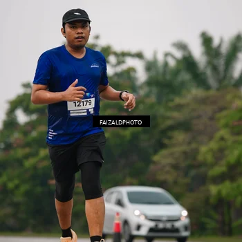 Runner Photo 7429840