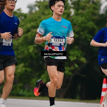 Runner Photo 7429848