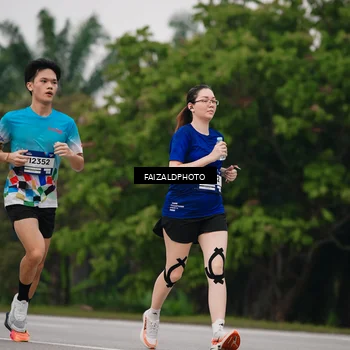 Runner Photo 7429877