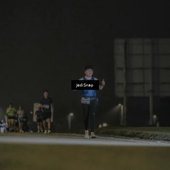 Runner Photo 7429887