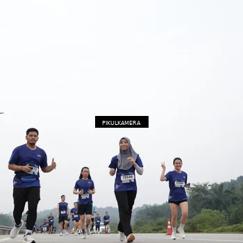 Runner Photo 7429893