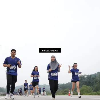 Runner Photo 7429894