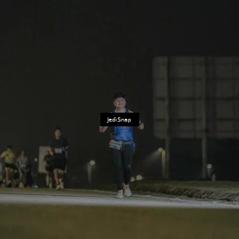 Runner Photo 7429903