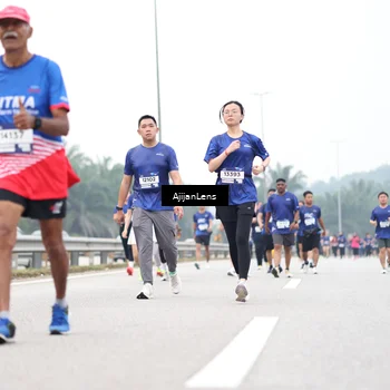 Runner Photo 7429907