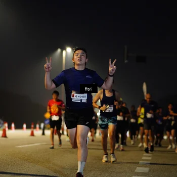 Runner Photo 7429934
