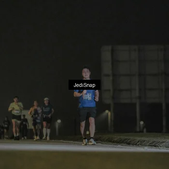 Runner Photo 7429945