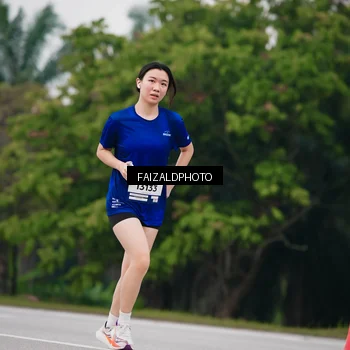 Runner Photo 7429985