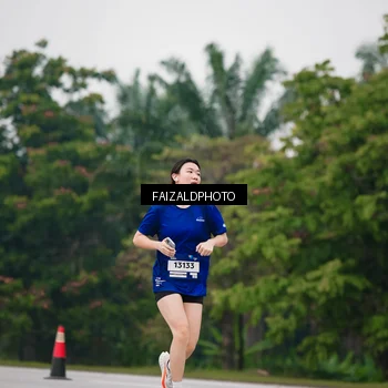 Runner Photo 7430003