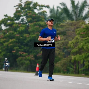 Runner Photo 7430020