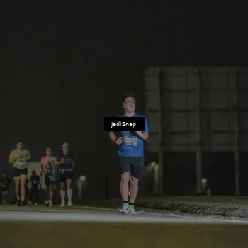 Runner Photo 7430022