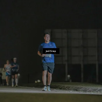 Runner Photo 7430024