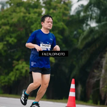 Runner Photo 7430031
