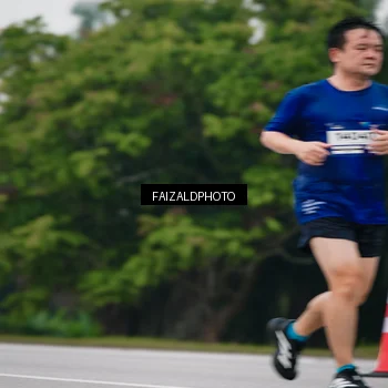 Runner Photo 7430032
