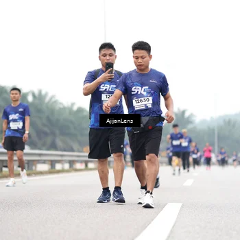 Runner Photo 7430044
