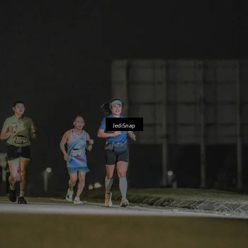 Runner Photo 7430053