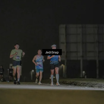 Runner Photo 7430054