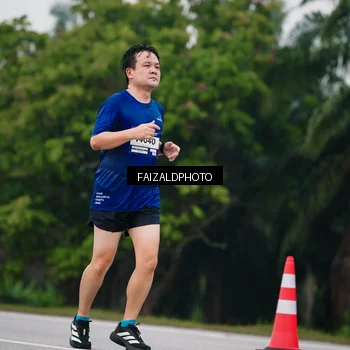 Runner Photo 7430059
