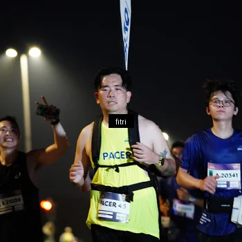 Runner Photo 7430070