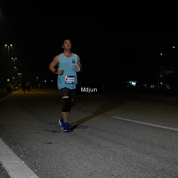 Runner Photo 7430077