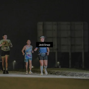 Runner Photo 7430082