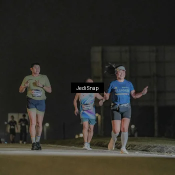 Runner Photo 7430085