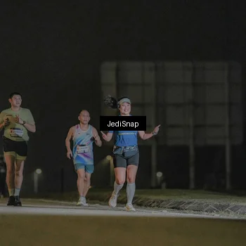 Runner Photo 7430086