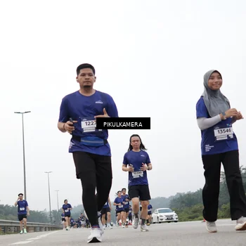 Runner Photo 7430095