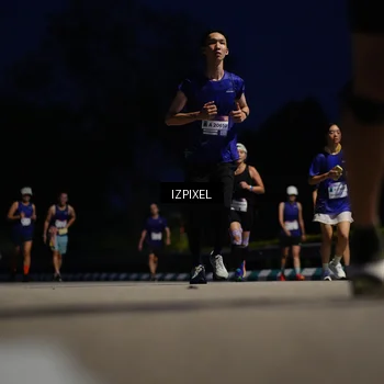 Runner Photo 7430107