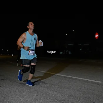 Runner Photo 7430122