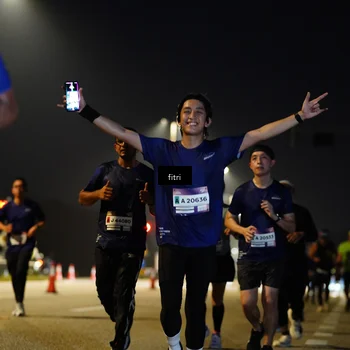 Runner Photo 7430147