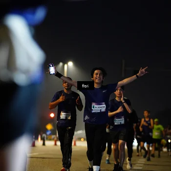 Runner Photo 7430186