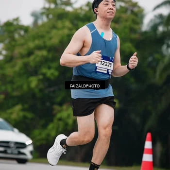 Runner Photo 7430189