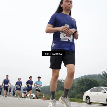 Runner Photo 7430216