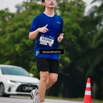 Runner Photo 7430225