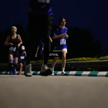 Runner Photo 7430240