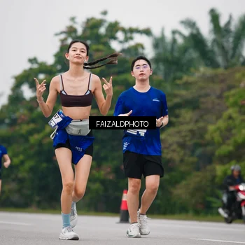 Runner Photo 7430259