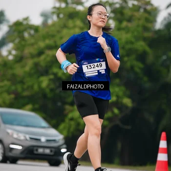 Runner Photo 7430263