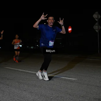 Runner Photo 7430285