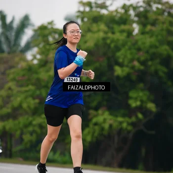 Runner Photo 7430303