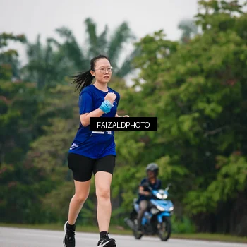 Runner Photo 7430304