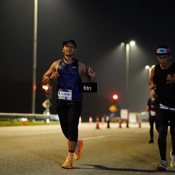 Runner Photo 7430306