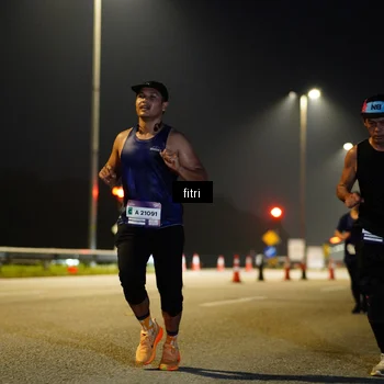 Runner Photo 7430320