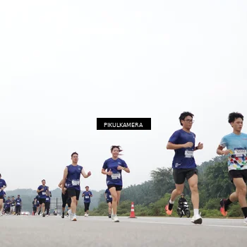 Runner Photo 7430328