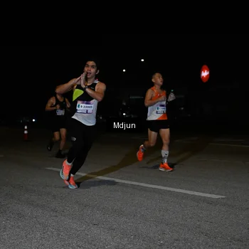Runner Photo 7430352