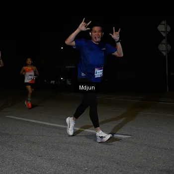 Runner Photo 7430355