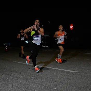 Runner Photo 7430358