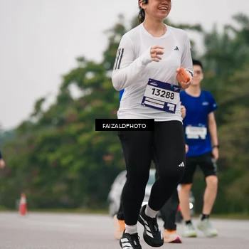 Runner Photo 7430359