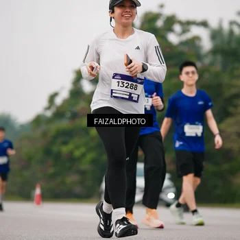 Runner Photo 7430363