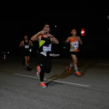 Runner Photo 7430378