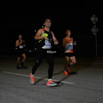 Runner Photo 7430379